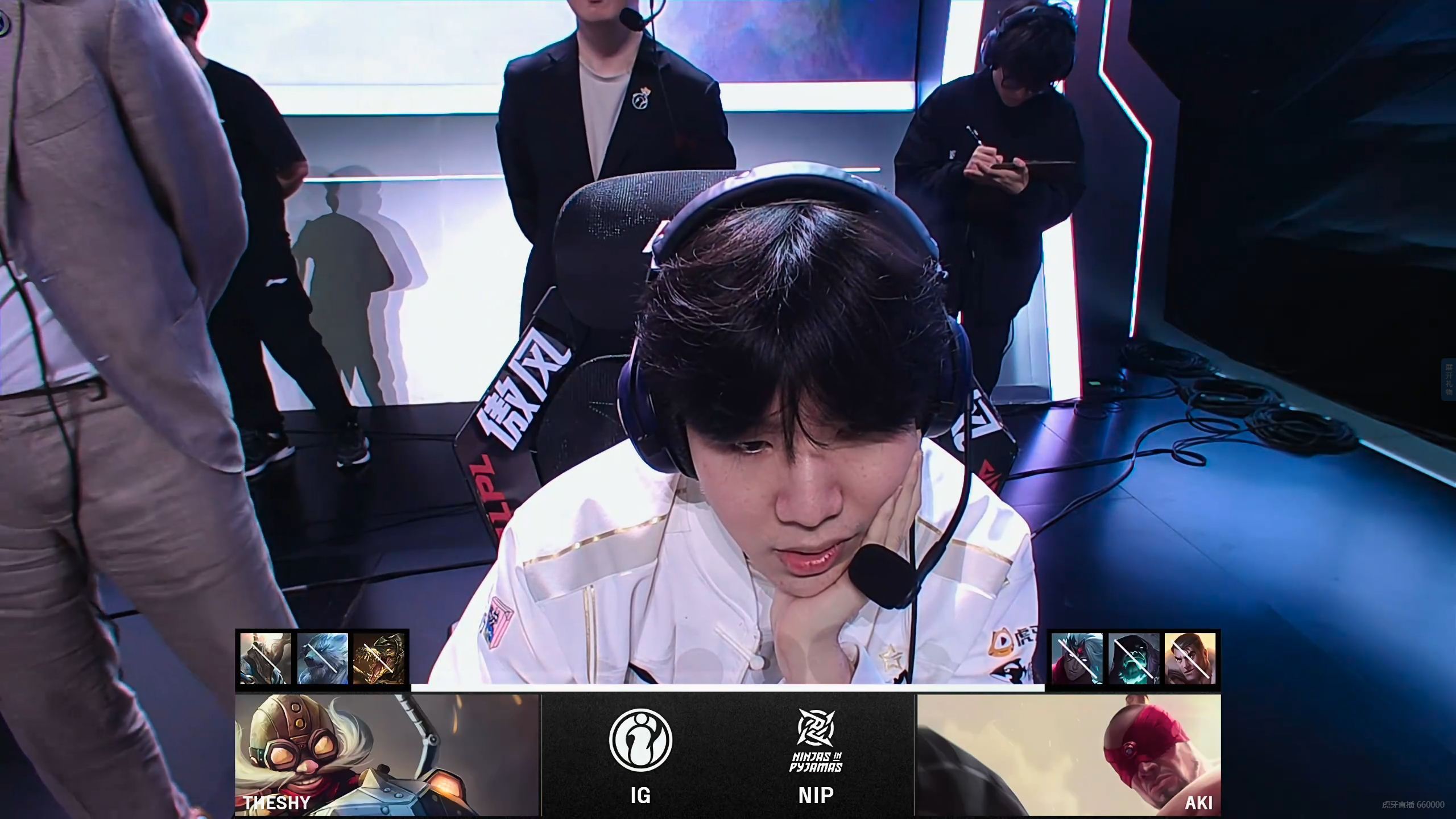 Rookie重返赛场，领先优势明显首场状态出色，阿森纳观众沸腾！-爱游戏官网