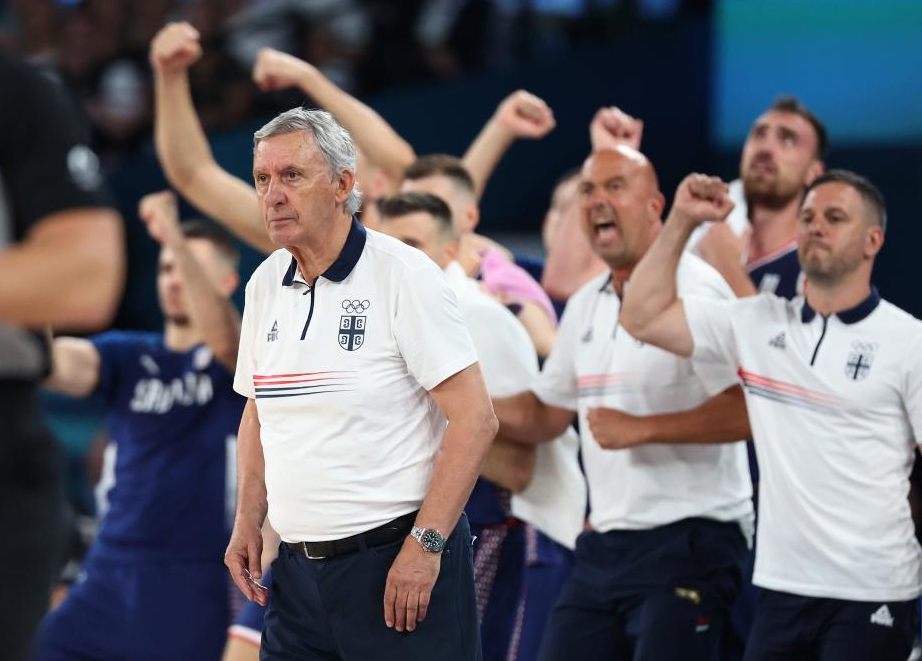 JackeyLove重要时刻战术调整，塞尔维亚队带队取胜！-爱游戏体育